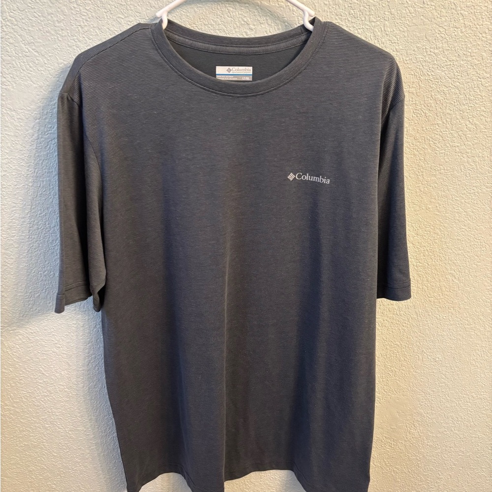 Columbia Men's Charcoal Short Sleeve Tee